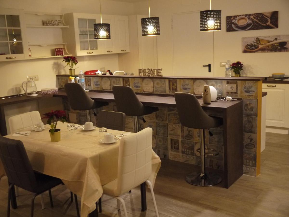 "Cara Pace" In Collina Per Famiglie Bed & Breakfast Montefiore Conca Bagian luar foto